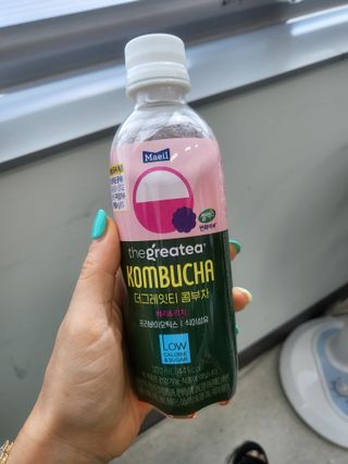 더그레잇티 콤부차 [매일유업] 더그레잇티 44kcal 콤부차 300ml *12개입 (오리지널 6개+베리리치 6개) — 5점을 준 리뷰어가 2023년 7월 올린 사용 사진