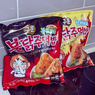 삼양냉동 [삼양] 불닭참치마요구운주먹밥+불닭볶음김치구운주먹밥 2세트구성 — 5점을 준 리뷰어가 2021년 2월 올린 사용 사진