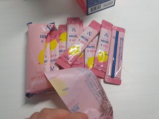 비타앤C 레몬맛, 망고맛 — 4점을 준 리뷰어가 2021년 4월 올린 사용 사진