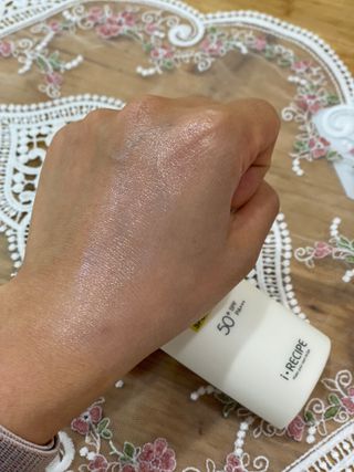 아이레시피 모이스트터치 스포츠 선밀크 50ml (SPF50+ PA+++) — 5점을 준 리뷰어가 2023년 6월 올린 사용 사진