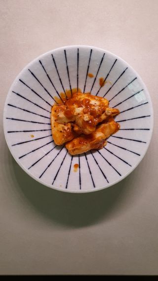 굽네몰 [굽네] 소스가 맛있는 닭가슴살 슬라이스 4종 — 5점을 준 리뷰어가 2021년 4월 올린 사용 사진