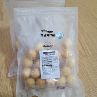 Dog&Ball 독앤볼 [Dog&Ball] 미니찹쌀볼도그 찹쌀치즈볼 — 5점을 준 리뷰어가 2021년 9월 올린 사용 사진