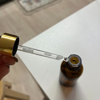 스킨큐어 산다화 비타민c 화이트닝 에센스 30ml — 5점을 준 리뷰어가 2022년 2월 올린 사용 사진