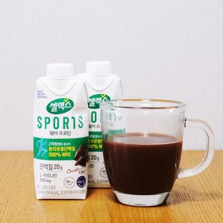 셀렉스스포츠 셀렉스 스포츠 웨이 프로틴 초콜릿 _ 330ml x 12팩 — 4.5점을 준 리뷰어가 2021년 3월 올린 사용 사진