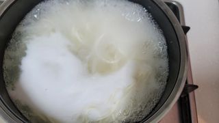 [한면원] 비빔국수 2인분 — 5점을 준 리뷰어가 2022년 8월 올린 사용 사진