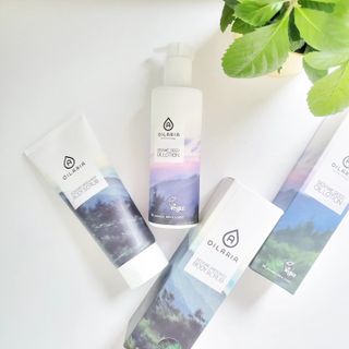 오일아리아 뉴트리 모이스처라이징 세사미 씨드 오일로션 & 데일리 디톡스 세사미 그라운즈 바디스크럽 — 5점을 준 리뷰어가 2023년 6월 올린 사용 사진