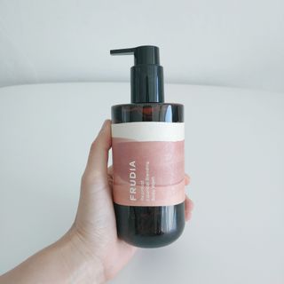 틱톡 [후르디아] 올리브영 아로마 비건 바디워시1종+바디로션1종 (그리너리) — 4점을 준 리뷰어가 2022년 12월 올린 사용 사진