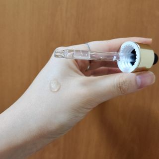 소담스퀘어 상암 솔포그 비타민 화이트닝 앰플 50ml 안티에이징 항산화 가미 잡티 트러블 세라마이드 — 5점을 준 리뷰어가 2022년 11월 올린 사용 사진