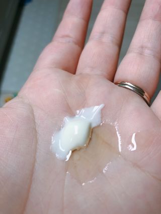 mom e 맘이 내추럴 베이비 케어 크림+바디오일 — 4.5점을 준 리뷰어가 2021년 1월 올린 사용 사진