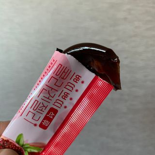 헬스업_쁘띠쁘띠석류콜라겐젤리_20g x 14포 — 3점을 준 리뷰어가 2021년 2월 올린 사용 사진