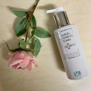 LAB FOR YOU 멀티엑스클렌징폼 — 4.5점을 준 리뷰어가 2022년 8월 올린 사용 사진