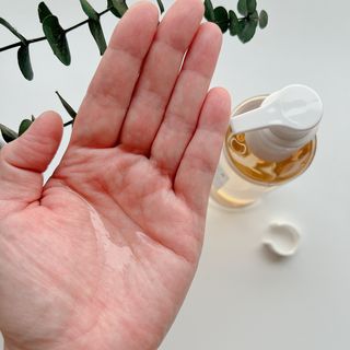 스킨1004 [SKIN1004] 마다가스카르 센텔라 라이트 클렌징 오일 200ml — 5점을 준 리뷰어가 2024년 7월 올린 사용 사진