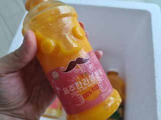탐라원 제주의 맛, 몬딱주스 4종세트 - 한라봉몬딱주스, 천혜향몬딱주스, 청귤에이드, 당근몬딱주스 — 5점을 준 리뷰어가 2021년 8월 올린 사용 사진