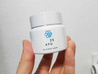 AYU25[아유트웬티파이브]다마스크로즈워터 베이스 천연 수분 촉촉 크림 — 4점을 준 리뷰어가 2021년 4월 올린 사용 사진