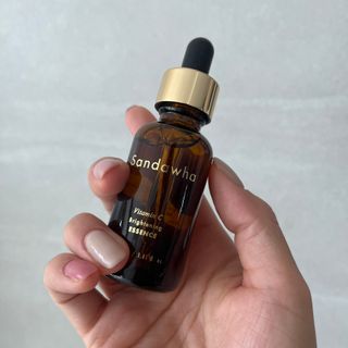 스킨큐어 산다화 비타민c 화이트닝 에센스 30ml — 5점을 준 리뷰어가 2023년 9월 올린 사용 사진