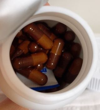 프리마인 홍삼의 강력한 에너지, 이제는 흡수율을 높인 최첨단 캡슐로 간편하게 초고속 충전하세요. — 4.5점을 준 리뷰어가 2022년 8월 올린 사용 사진