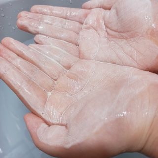헤어플러스 콴디 플러피 클라우드 버블 팩 클렌저 — 5점을 준 리뷰어가 2021년 6월 올린 사용 사진