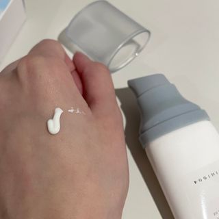 [스킨1004] 마다가스카르 센텔라 히알루-시카 워터핏 선세럼 50ml — 5점을 준 리뷰어가 2024년 5월 올린 사용 사진