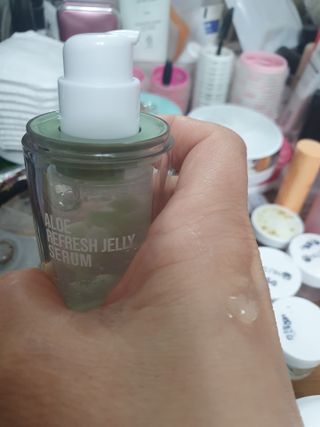 김정문알로에 큐어 큐어 알로에 리프레쉬 젤리 세럼, 큐어 알로에 하이드로 젤리 크림 — 5점을 준 리뷰어가 2021년 4월 올린 사용 사진