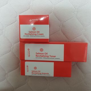 아이앤립 / EYENLIP 아이앤립 연어오일 리바이탈라이징 토너+앰플+크림 3종 세트 — 5점을 준 리뷰어가 2021년 6월 올린 사용 사진