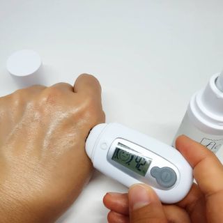플레라디 에델바이스 워터풀 젤리 세럼 — 5점을 준 리뷰어가 2021년 6월 올린 사용 사진