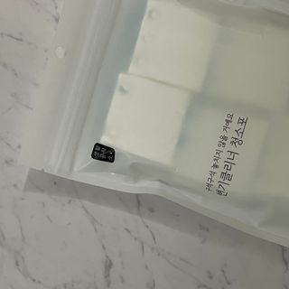 [생활공작소] 변기크리너 스틱 + 리필 12개 세트 — 4점을 준 리뷰어가 2021년 3월 올린 사용 사진