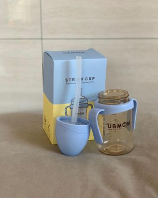 유비맘 샘방지 PPSU 빨대컵_컬러 랜덤 발송 — 5점을 준 리뷰어가 2020년 12월 올린 사용 사진