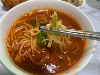 루시델리 야미하우스 홍콩 스파이시 프리미엄 짜사이 무침 500g — 3.5점을 준 리뷰어가 2024년 9월 올린 사용 사진