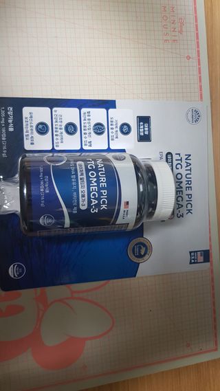 서울약사신협 네이처픽_알티지오메가3_1,205mg x 180캡슐 — 5점을 준 리뷰어가 2021년 9월 올린 사용 사진