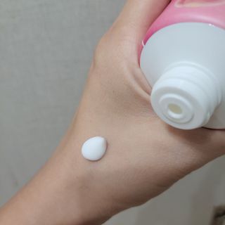 [후르디아] 복숭아 바디워시+바디에센스 세트 — 5점을 준 리뷰어가 2021년 9월 올린 사용 사진