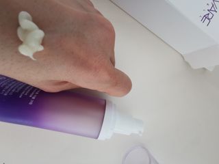 바르셀 주름개선 리프팅 영양크림 인텐시브 리포좀 더블크림-C2 50ml — 5점을 준 리뷰어가 2021년 11월 올린 사용 사진