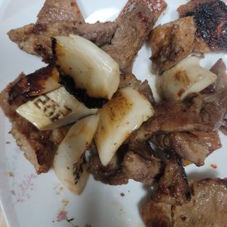 소담스퀘어 상암 통큰오리착한삼겹 1석3조수제양념돼지갈비 — 5점을 준 리뷰어가 2022년 12월 올린 사용 사진