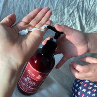 아미니 플라워테라피 바디로션  500ml 시리즈 — 4.5점을 준 리뷰어가 2021년 1월 올린 사용 사진