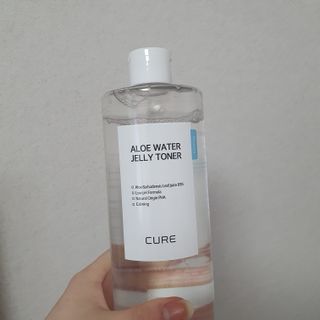 김정문알로에 큐어 큐어 알로에 워터 젤리 토너 500ml — 5점을 준 리뷰어가 2021년 4월 올린 사용 사진