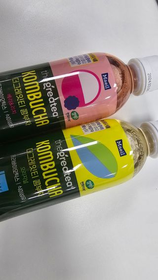 더그레잇티 콤부차 [매일유업] 더그레잇티 44kcal 콤부차 300ml *12개입 (오리지널 6개+베리리치 6개) — 5점을 준 리뷰어가 2023년 7월 올린 사용 사진