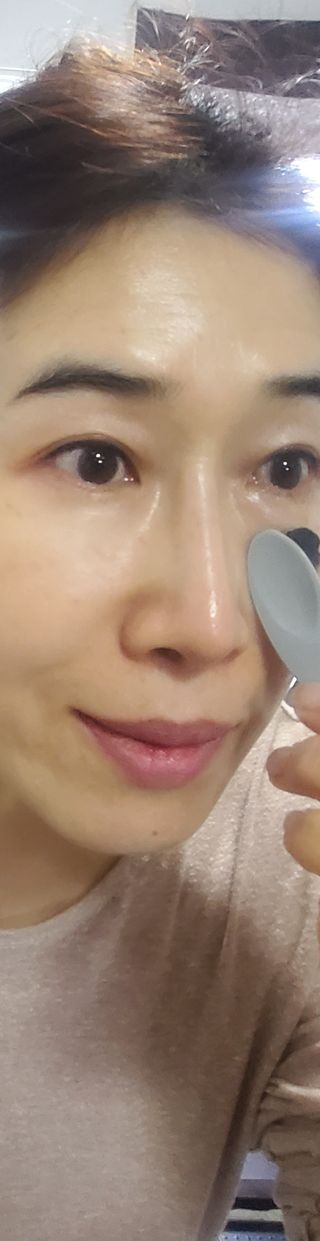 프롬노시베 차콜 소르베 필링 앤 클렌징 밤 — 5점을 준 리뷰어가 2022년 2월 올린 사용 사진