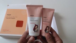 파시 FASCY 高保湿ハンドクリーム40ml+80ml セット — 5점을 준 리뷰어가 2021년 8월 올린 사용 사진