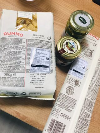 이탈리안 프리미엄 파스타 룸모 Rummo 파스타 2종 + 바질 페스토 + 블랙 트러플 페이스트 — 4.5점을 준 리뷰어가 2021년 7월 올린 사용 사진