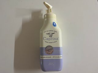 카프리나 산양밀크 모이스춰라이징 바디로션 350ml(라벤더향) — 5점을 준 리뷰어가 2023년 5월 올린 사용 사진