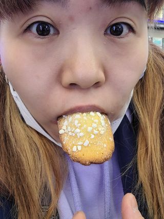 [메종콜리브리] 프랑스 마들렌 메종콜리브리 레몬 마들렌 2팩 — 5점을 준 리뷰어가 2022년 3월 올린 사용 사진