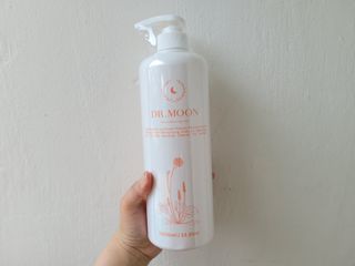 프리[닥터문] 유산균 락토케어 질경초 여성청결제 1000ml (젤타입) — 5점을 준 리뷰어가 2022년 6월 올린 사용 사진