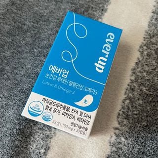 [몸엔용] 에버업 멀티비타민&미네랄, 눈건강 루테인 혈행건강 오메가3, 면역 프로바이오틱스 3종 택1 — 5점을 준 리뷰어가 2022년 4월 올린 사용 사진