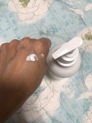 [닥터문] 프리미엄 알로에베라 선크림 500ml — 4.5점을 준 리뷰어가 2022년 6월 올린 사용 사진