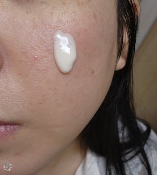 더사가오브수 [사가수] 에센스와 로션을 한 병에 담아 편안하고 산뜻하게, 효혜윤 보태니컬에너지 에센스인로션 — 5점을 준 리뷰어가 2023년 4월 올린 사용 사진