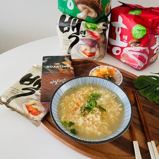 [풀무원] 자연은맛있다 정면, 백면, 홍면  세트 — 5점을 준 리뷰어가 2021년 4월 올린 사용 사진