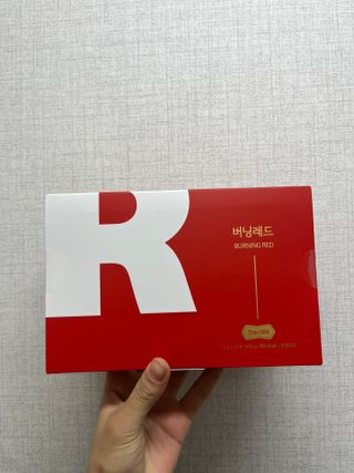 디오르 버닝레드 — 5점을 준 리뷰어가 2022년 1월 올린 사용 사진