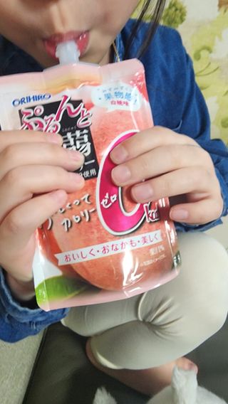 ORIHIRO 오리히로 곤약젤리 제로칼로리 130g 4종 4팩(맛별로 1팩씩) — 5점을 준 리뷰어가 2023년 3월 올린 사용 사진
