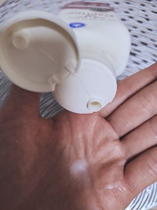 카프리나 프레쉬 산양밀크 어메이징 바디워시 500ml(오리지널향) — 5점을 준 리뷰어가 2023년 4월 올린 사용 사진