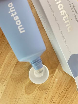 매스티나 프리미엄 매스티스 치약 — 5점을 준 리뷰어가 2021년 7월 올린 사용 사진