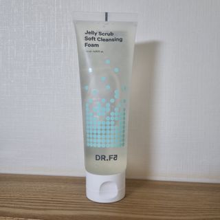 닥터에프파이브 젤리스크럽 소프트 클렌징폼 120ml — 4.5점을 준 리뷰어가 2022년 6월 올린 사용 사진